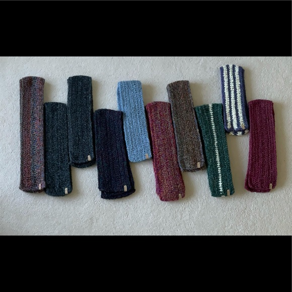 New Hand Crocheted Winter Scarf 🧣 - Picture 5 of 5